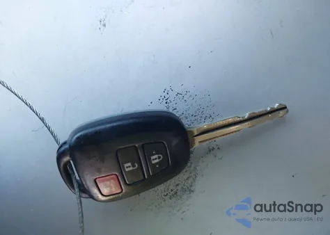 2018 Toyota Highlander Le z USA, uszkodzony, nr VIN 5TDZARFH7JS040614